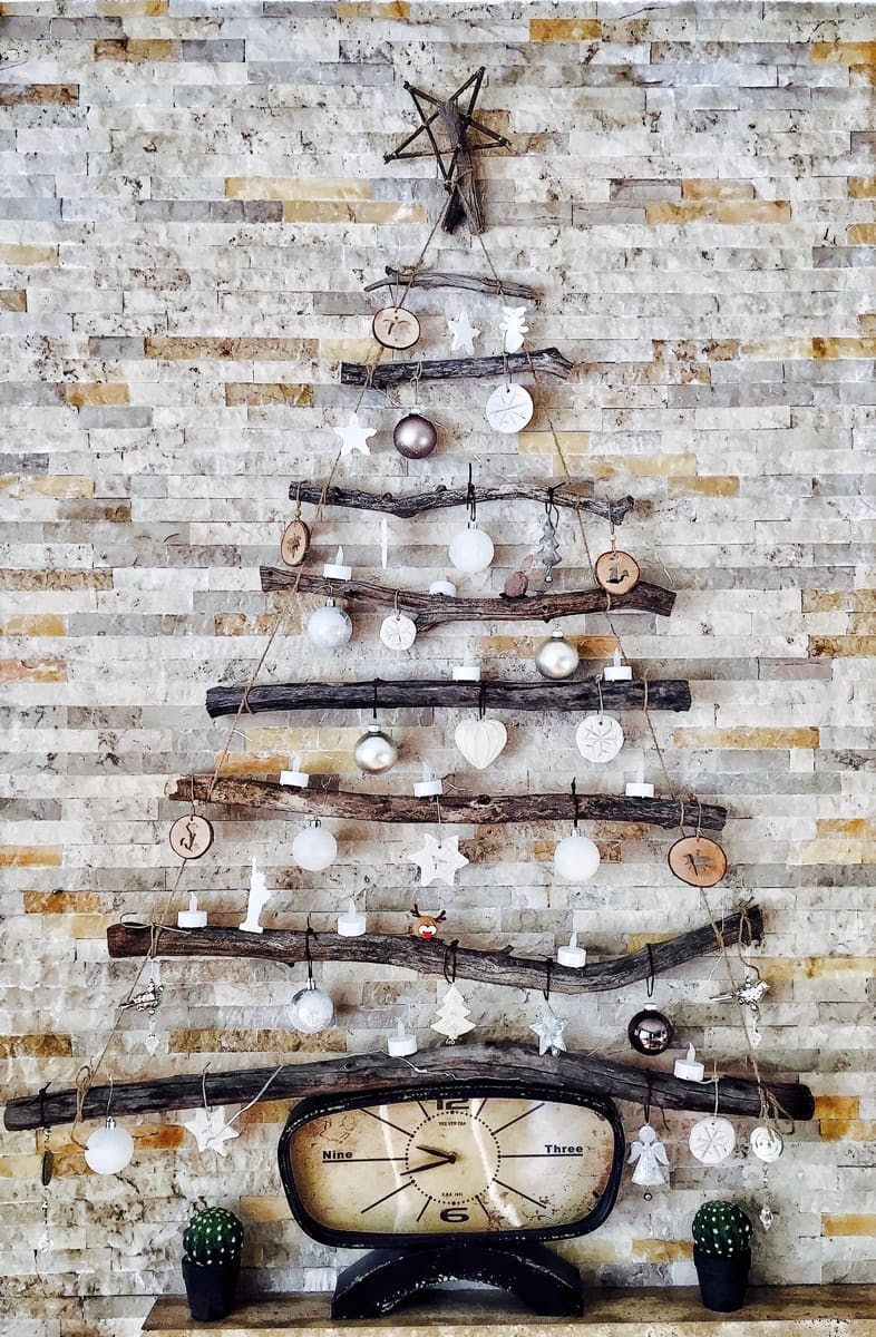 decoración en forma de árbol navideño